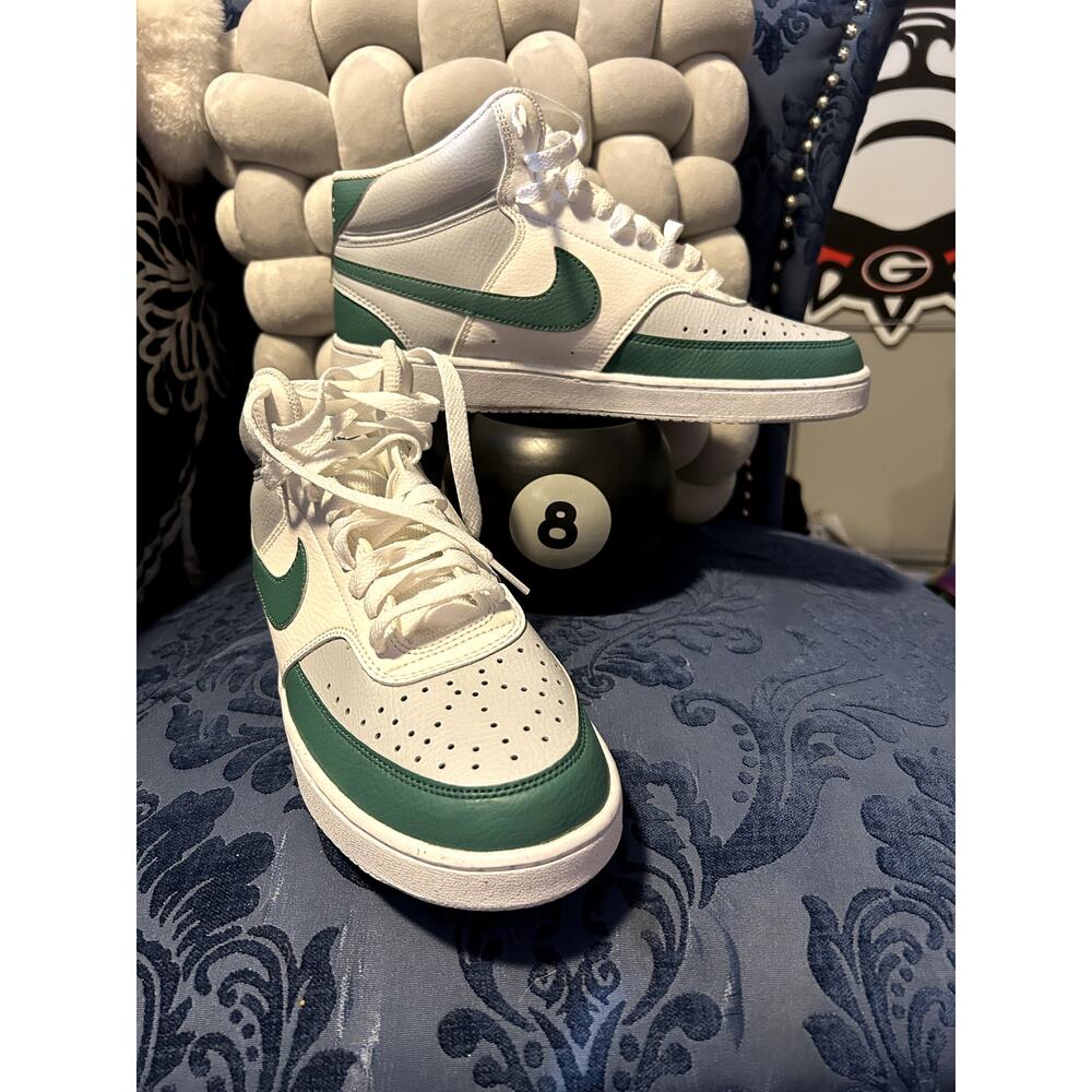 NIke Court VIsion Next Nature Green Mens Size 8/EU 41 NWOT